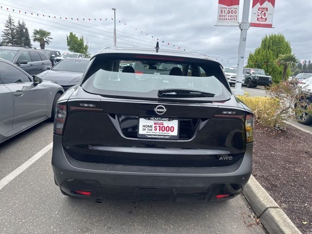 2025 Nissan Kicks S photo 6