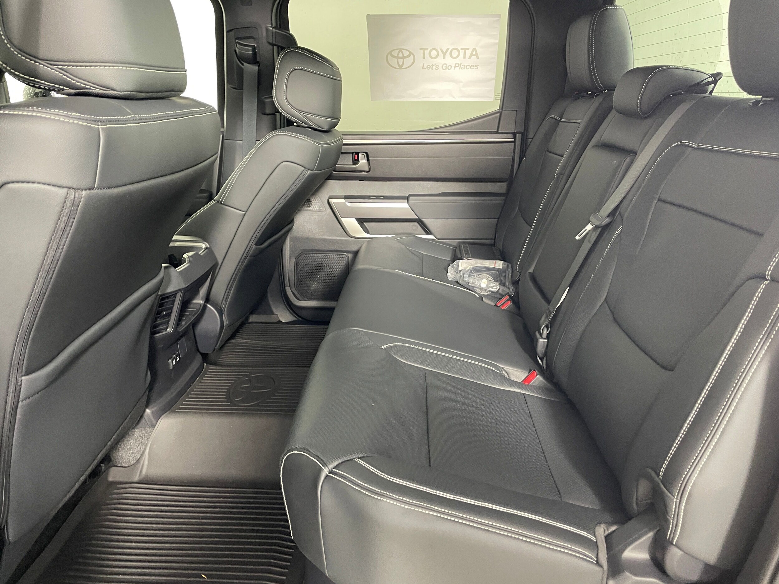 2026 Toyota Tundra SR5 CrewMax photo 4