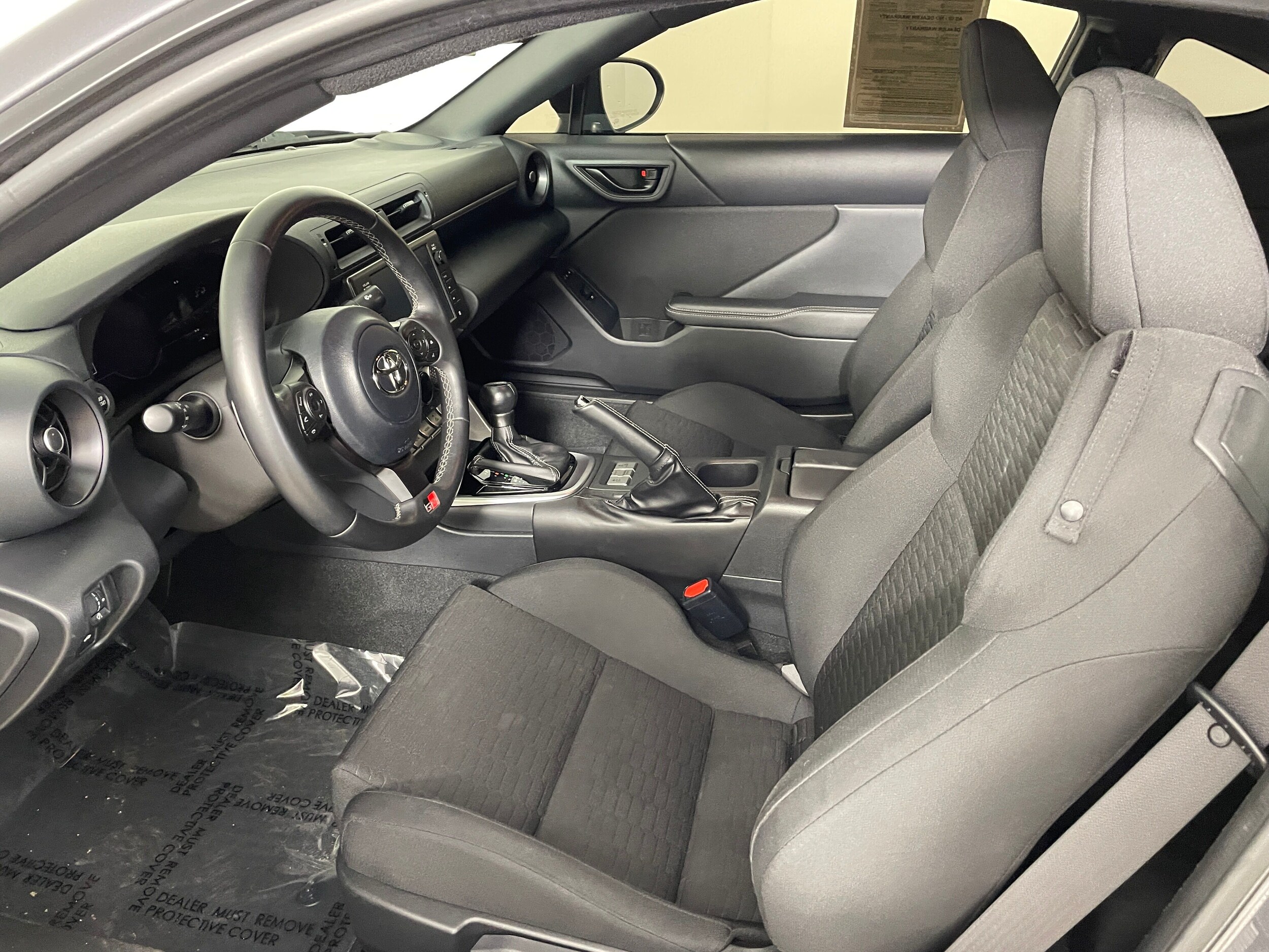 2023 Toyota GR86 photo 2