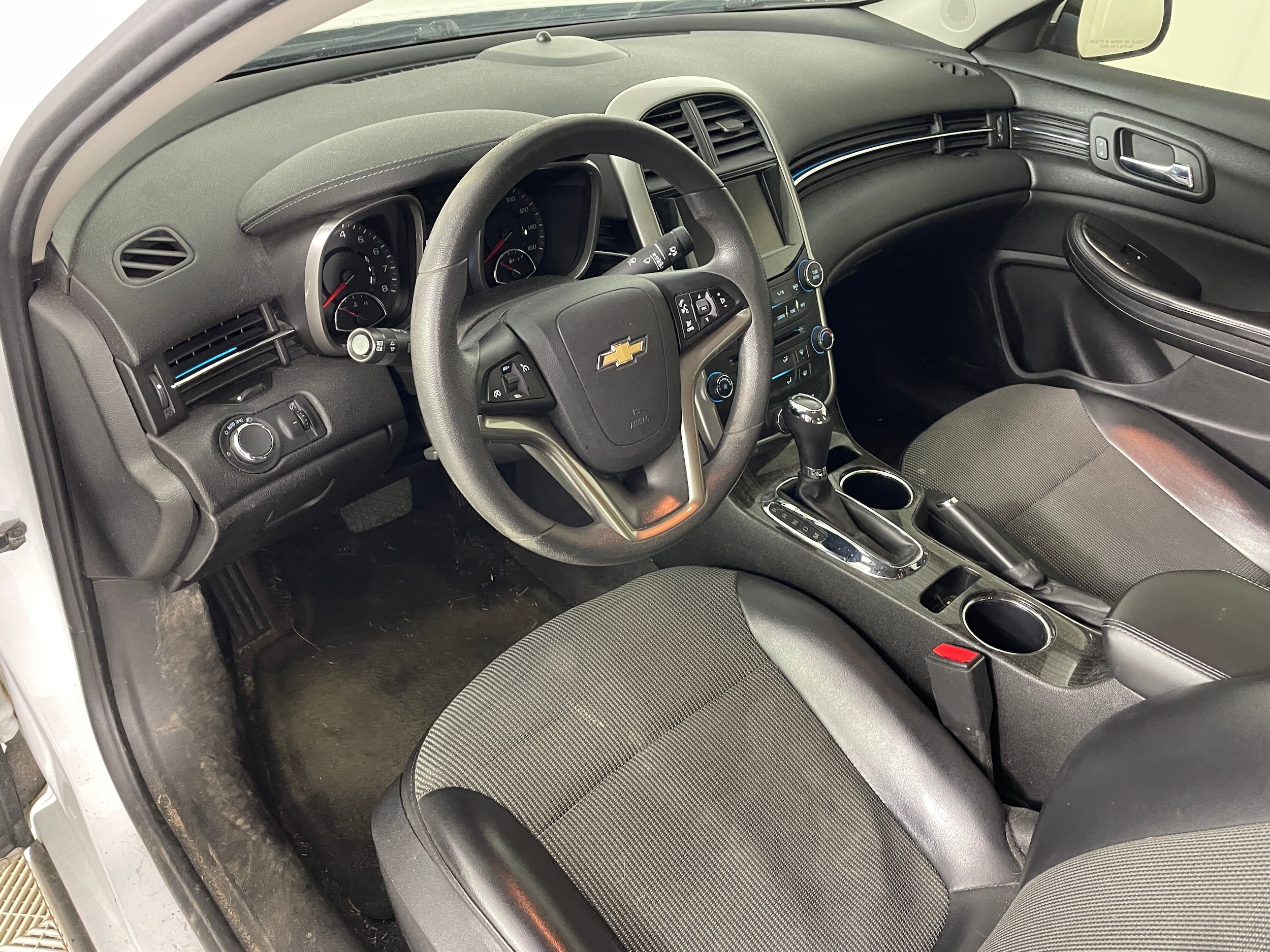 2016 Chevrolet Malibu Limited LT photo 3