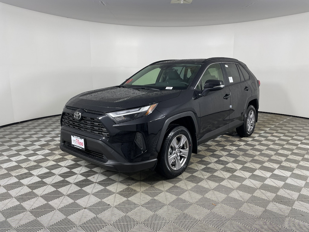 New 2025 Toyota RAV4 XLE XLE AWD SUV