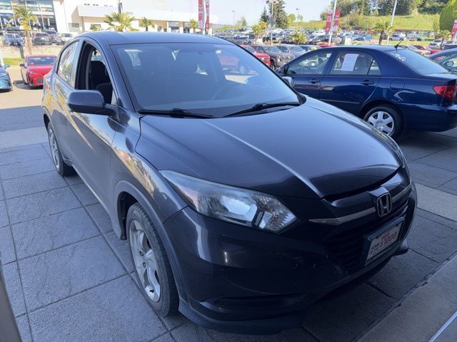 2016 Honda HR-V LX AWD photo 2