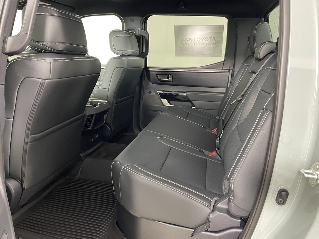 New 2026 Toyota Tundra Limited LIMITED CREWMAX 5.5