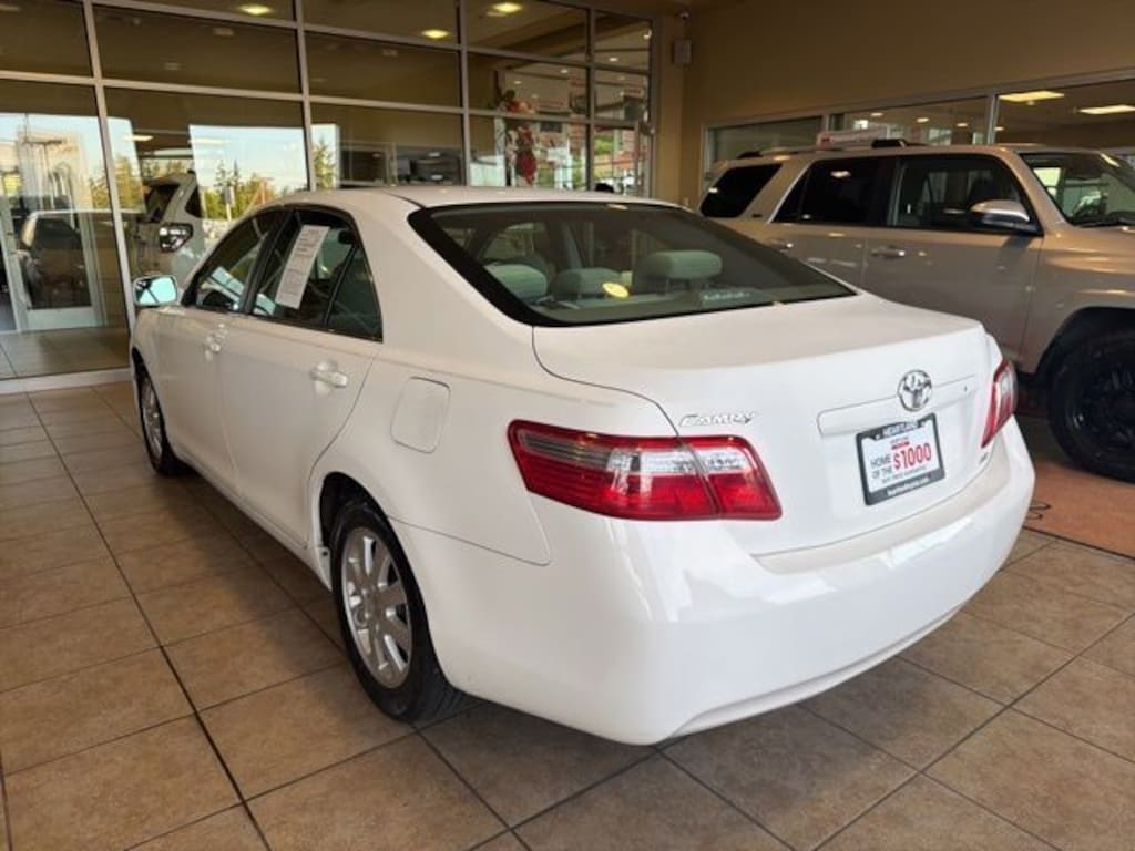 Used 2007 Toyota Camry LE Sedan
