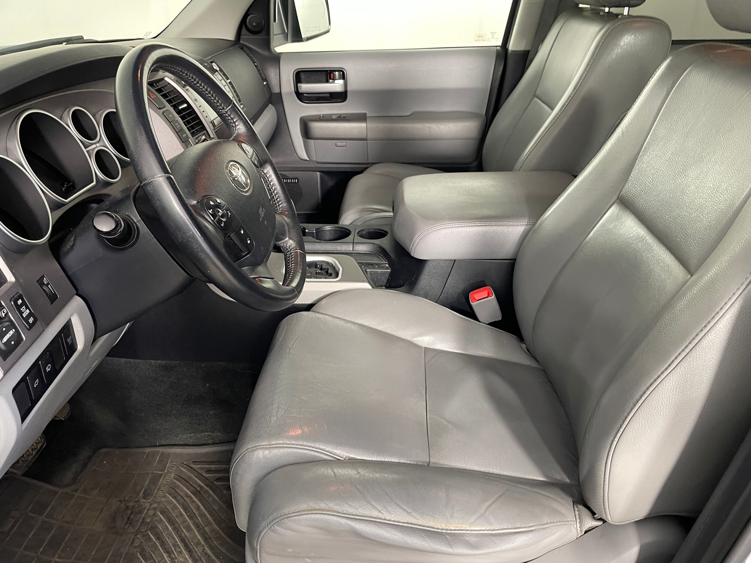 2012 Toyota Sequoia Limited photo 2