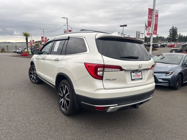 2019 Honda Pilot Touring 8-Passenger AWD photo 4