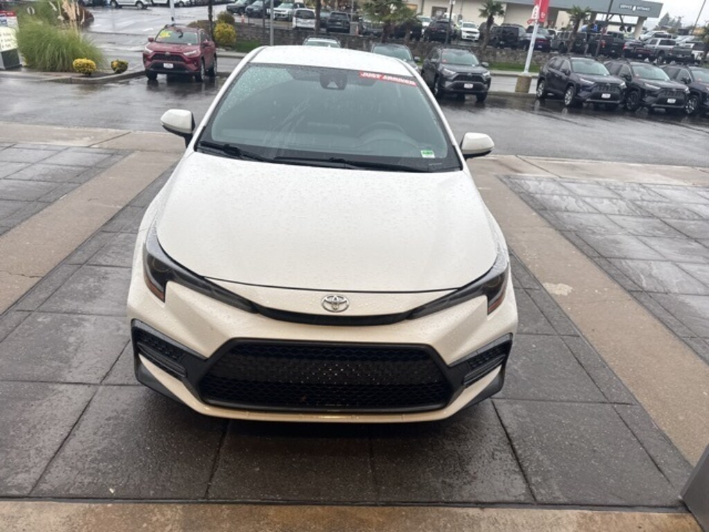 Used 2022 Toyota Corolla SE Sedan