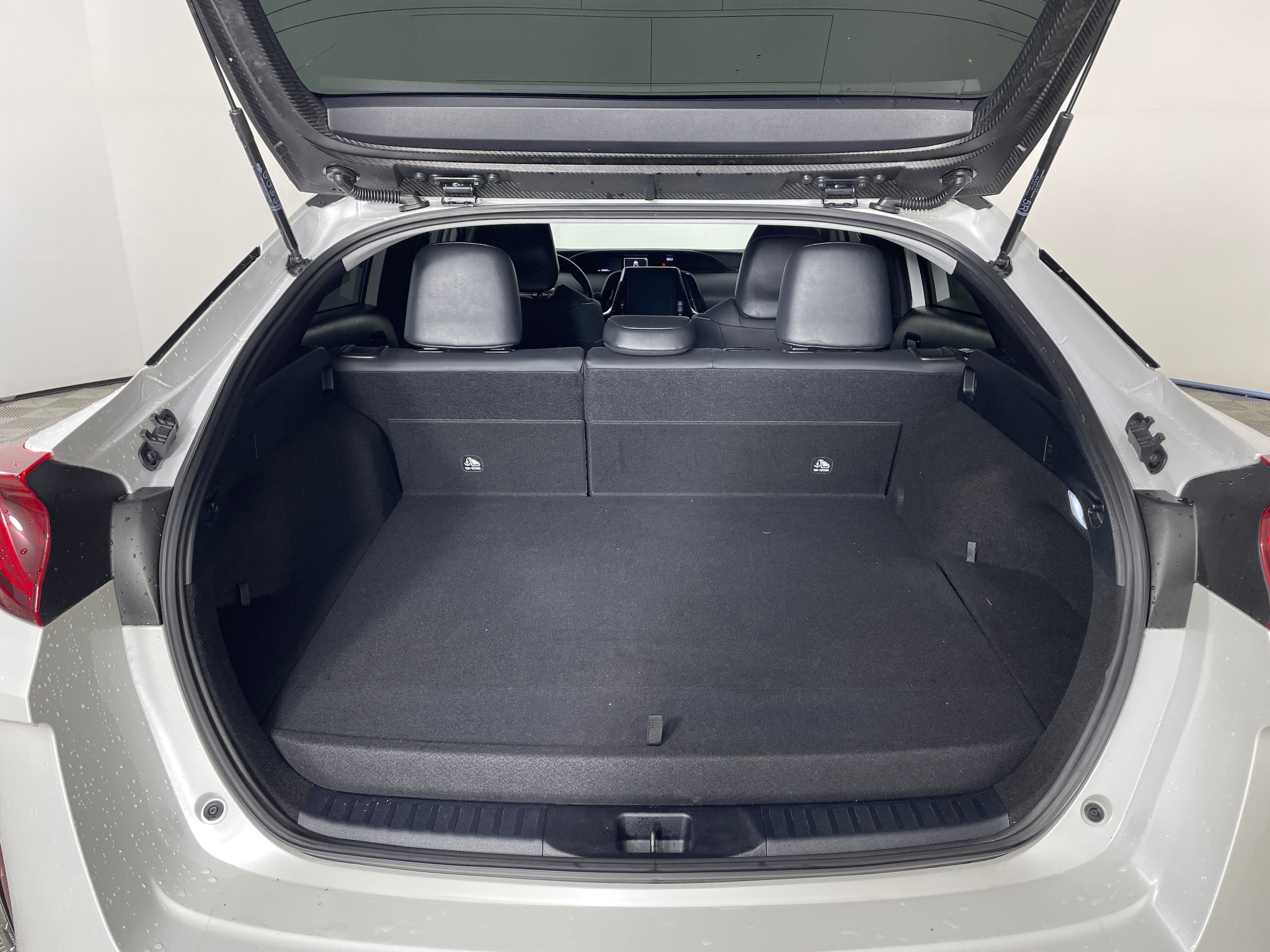 2021 Toyota Prius Prime Limited - Photo 13