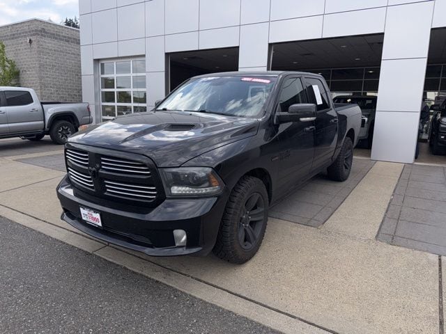 2015 Ram 1500 Sport photo 4