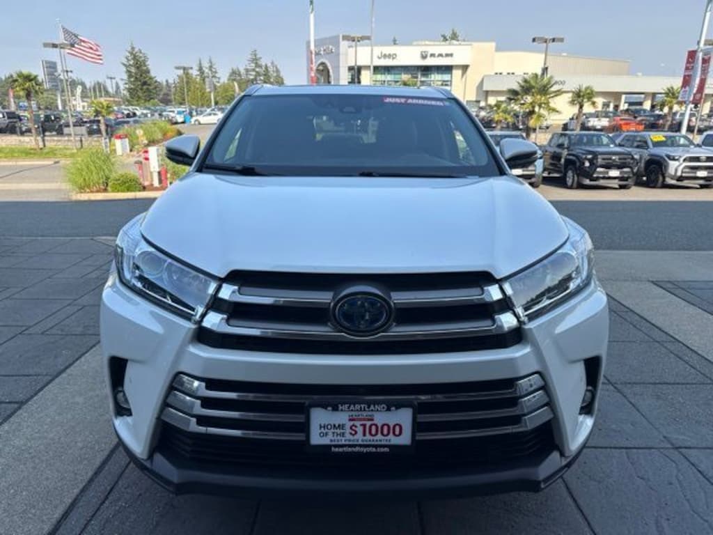 Used 2019 Toyota Highlander Hybrid Limited Platinum V6 SUV