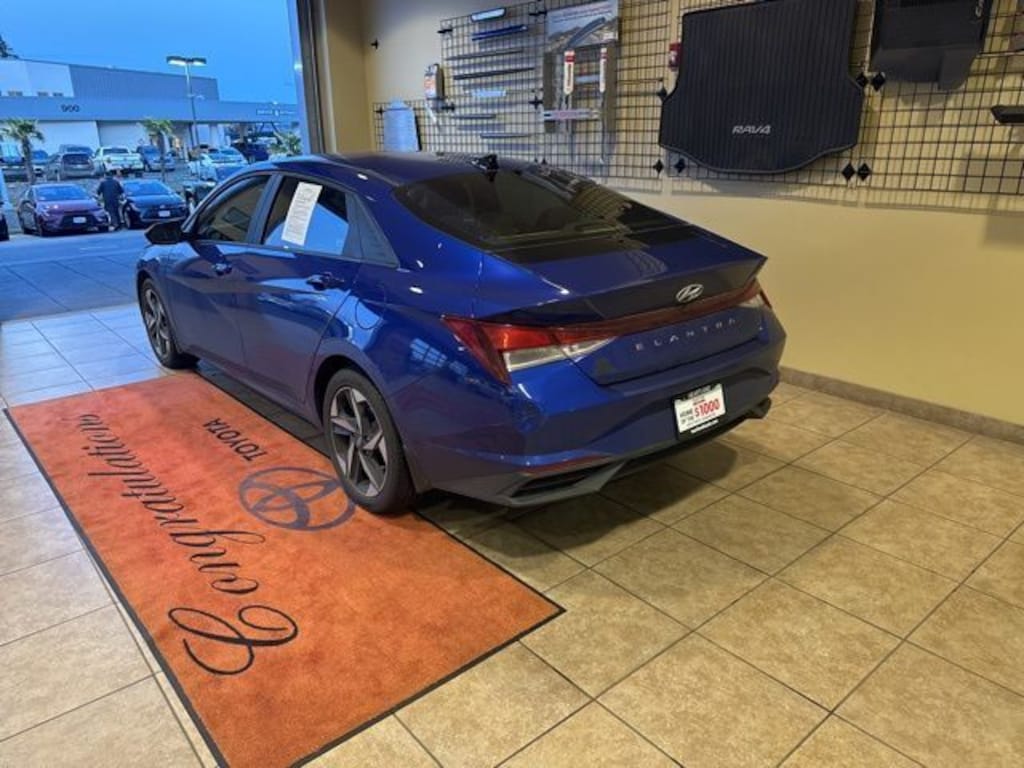 Used 2023 Hyundai Elantra SEL Sedan