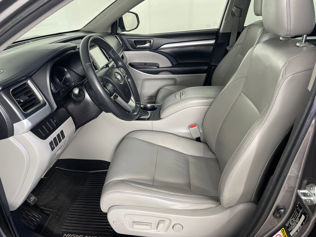 Used 2015 Toyota Highlander XLE V6 SUV