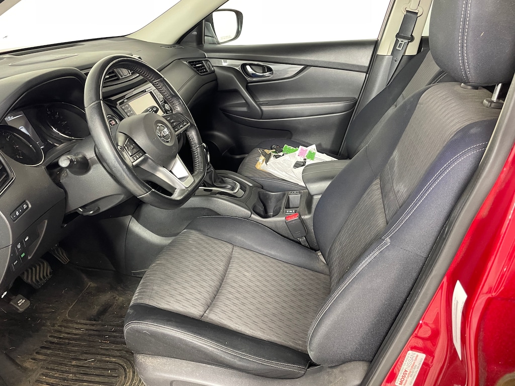 Used 2017 Nissan Rogue SV SUV