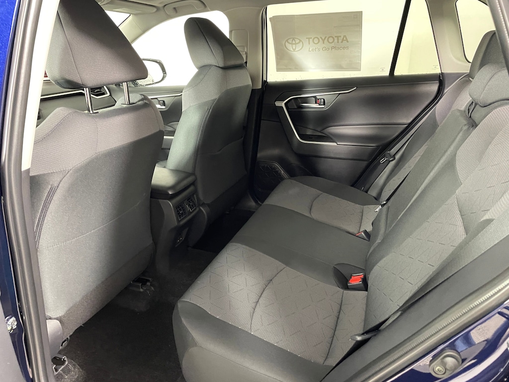 New 2025 Toyota RAV4 XLE XLE AWD SUV