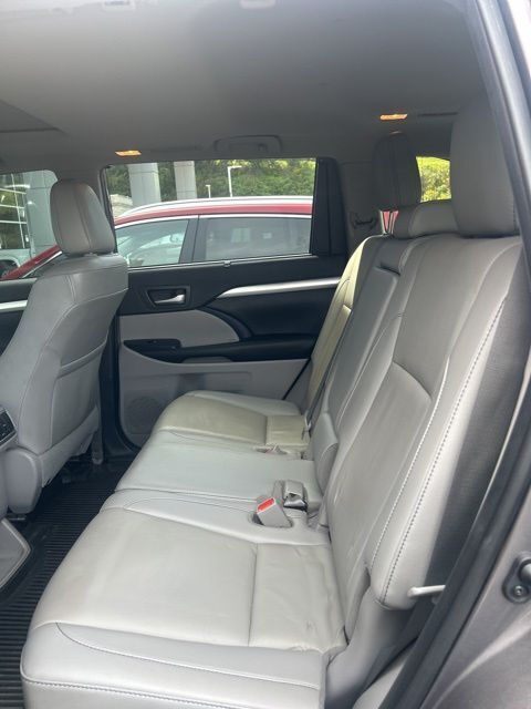 2019 Toyota Highlander XLE V6 photo 5