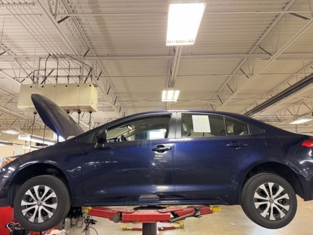 Used 2022 Toyota Corolla Hybrid LE Sedan