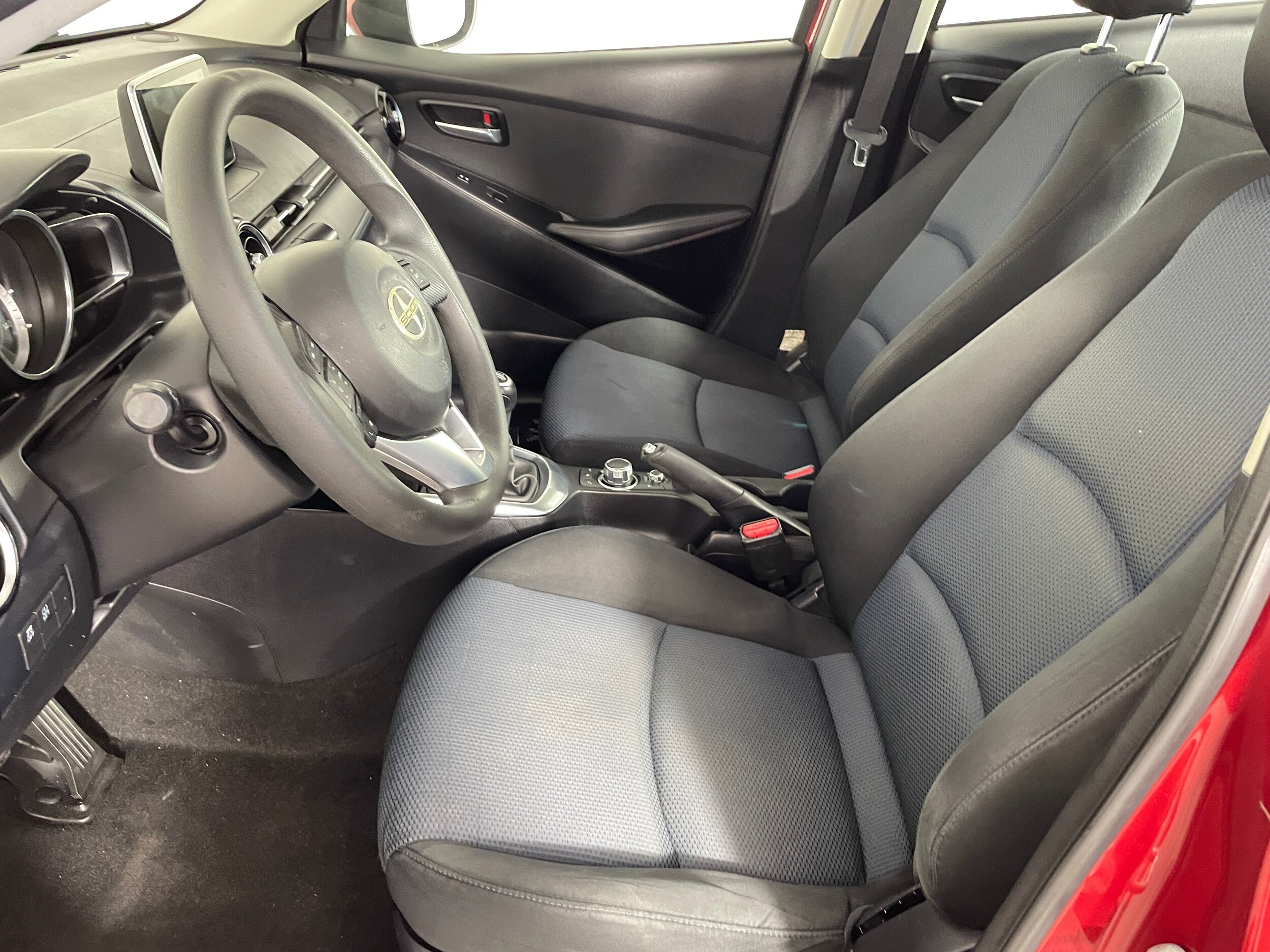2016 Scion iA photo 2