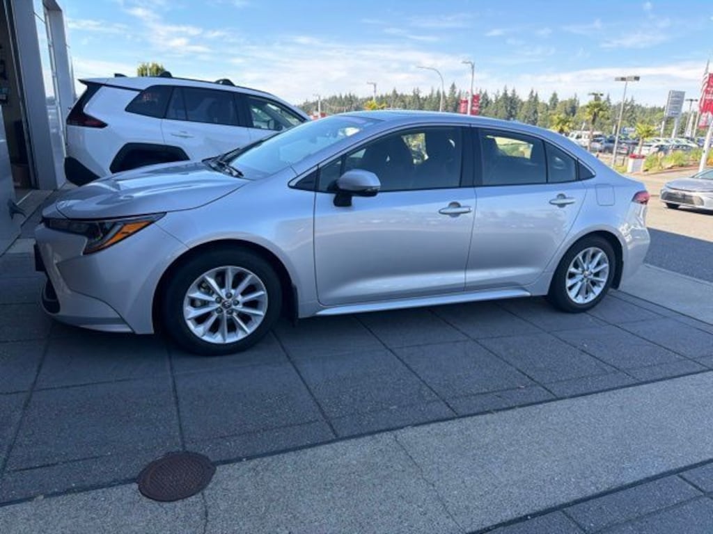 Used 2022 Toyota Corolla XLE Sedan