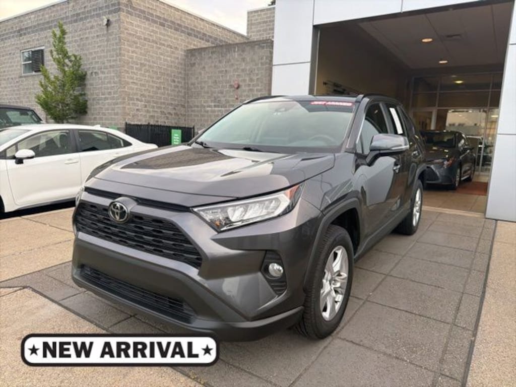 Used 2021 Toyota RAV4 XLE SUV