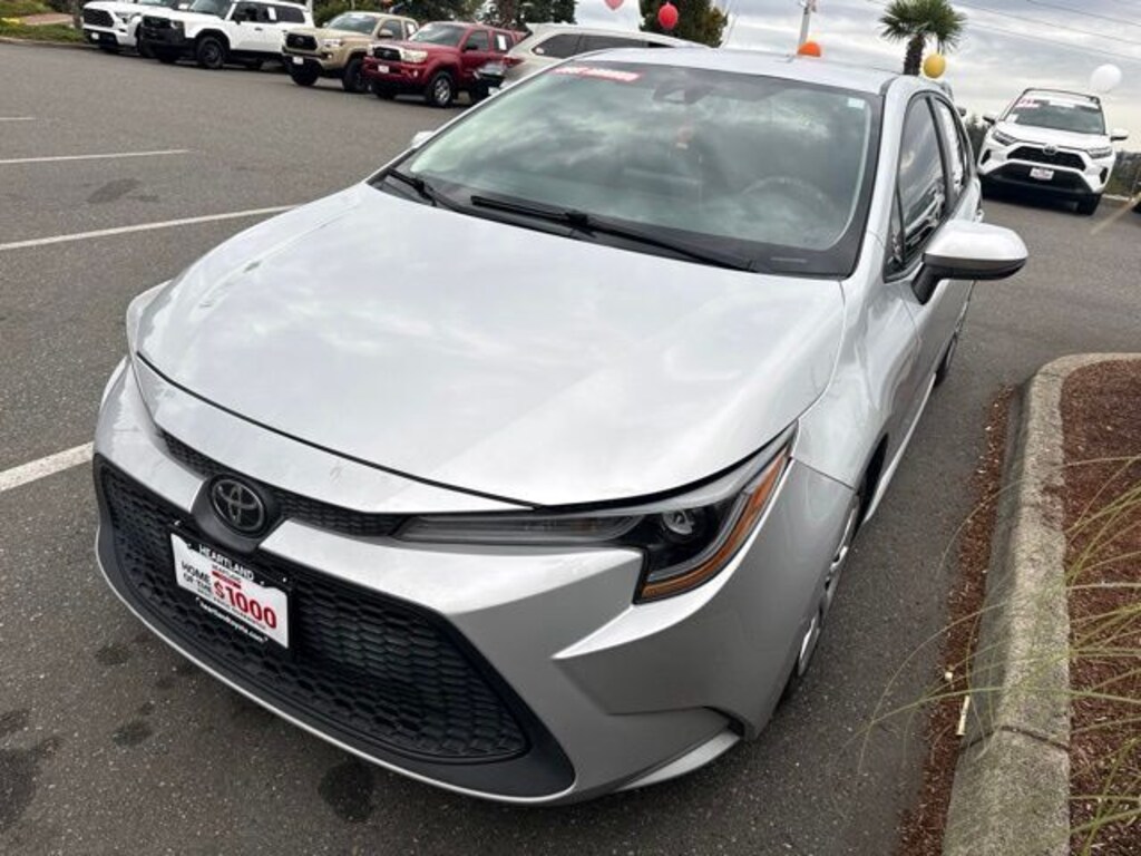 Used 2020 Toyota Corolla LE Sedan