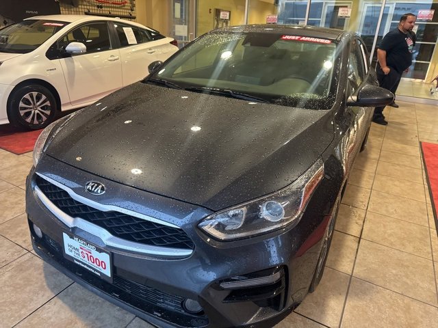 2019 Kia Forte LXS photo 2