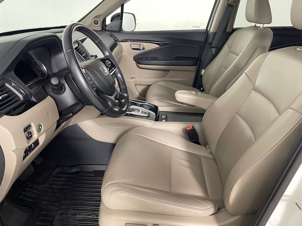 Used 2019 Honda Pilot Touring 8-Passenger AWD SUV