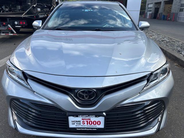 2020 Toyota Camry LE photo 2