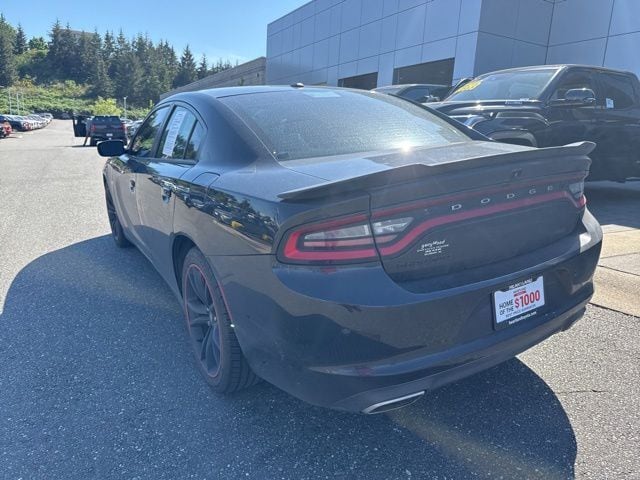 2018 Dodge Charger SXT photo 4