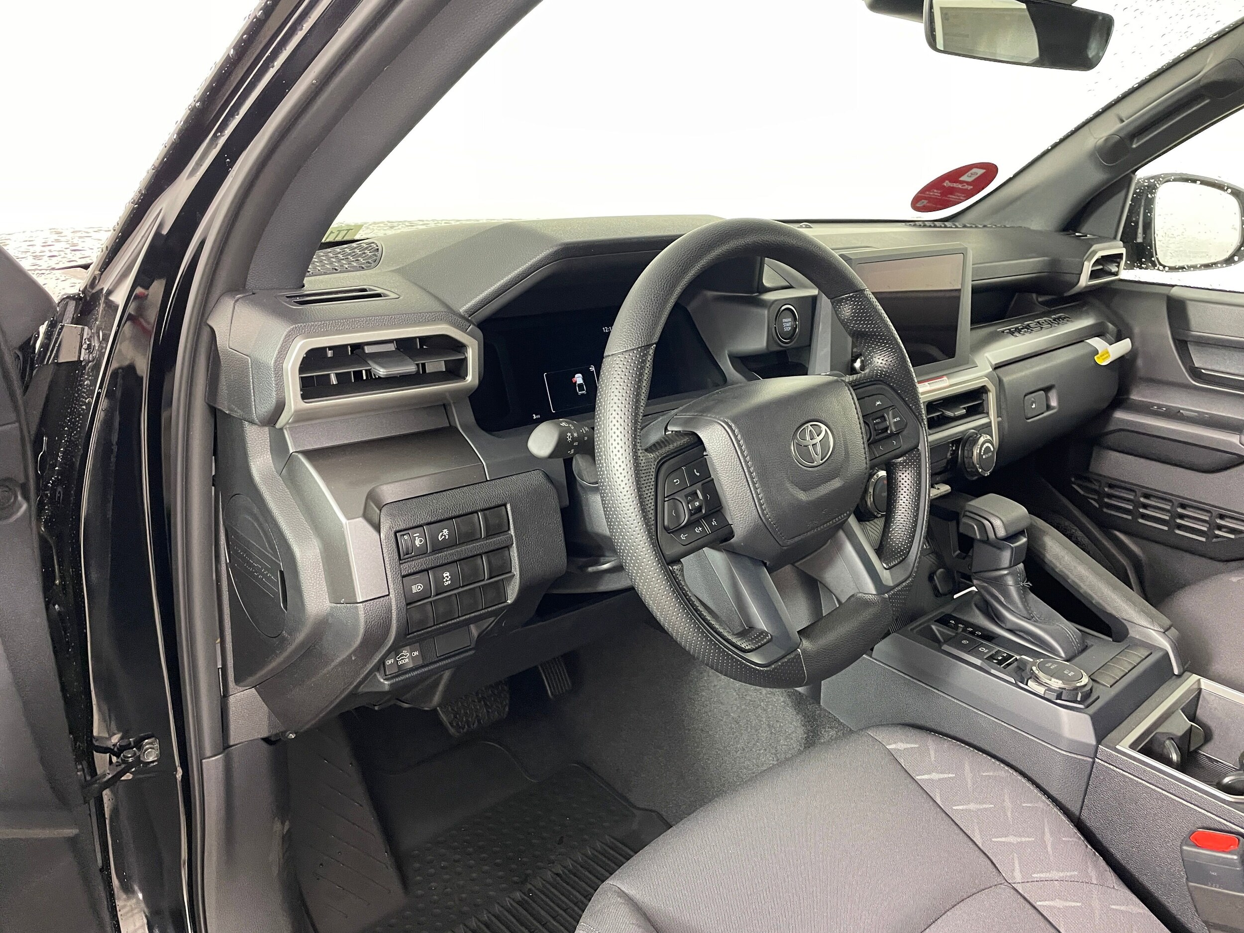 2025 Toyota Tacoma SR5 4x4 Double Cab photo 2