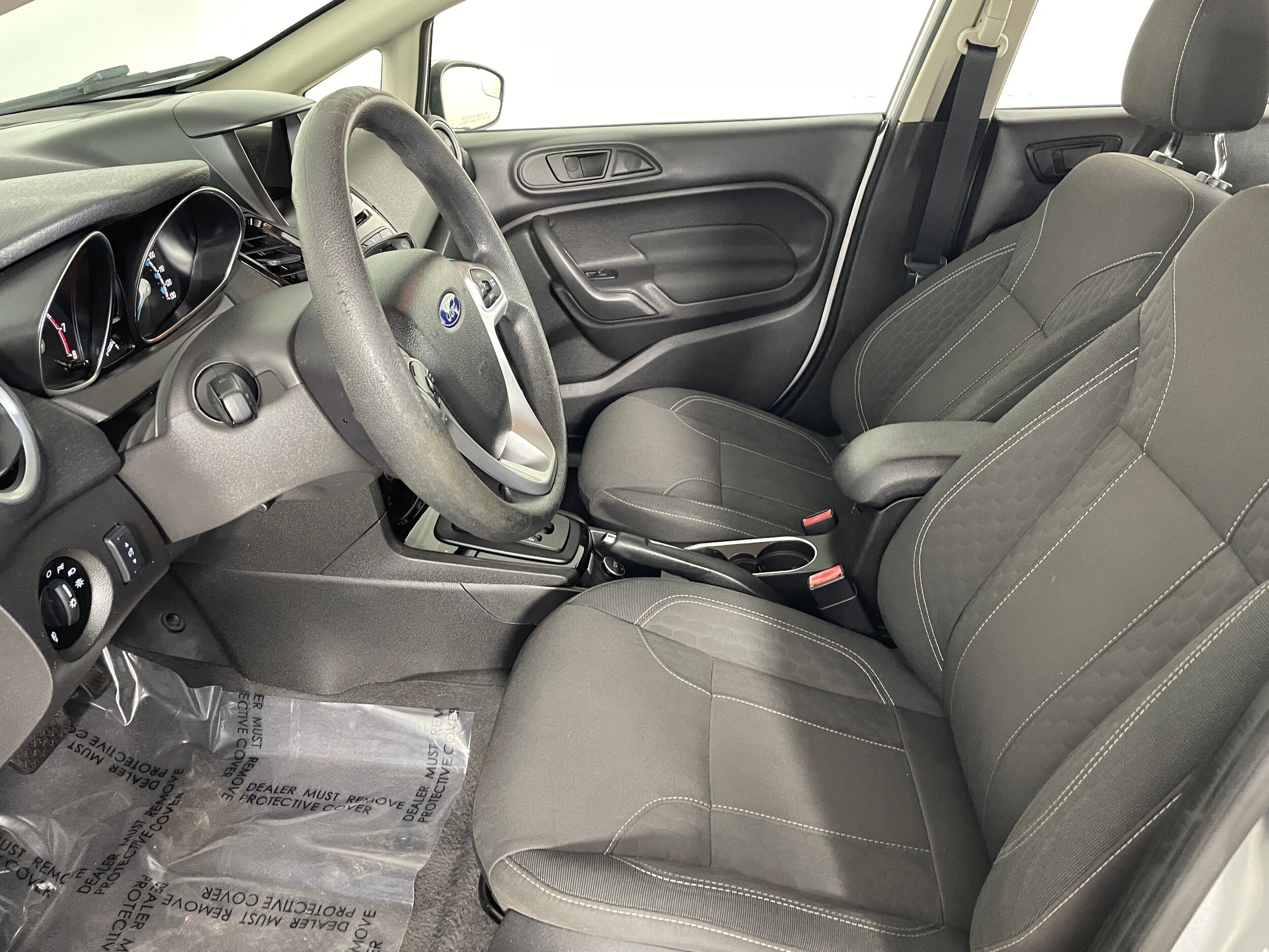 2019 Ford Fiesta SE photo 2