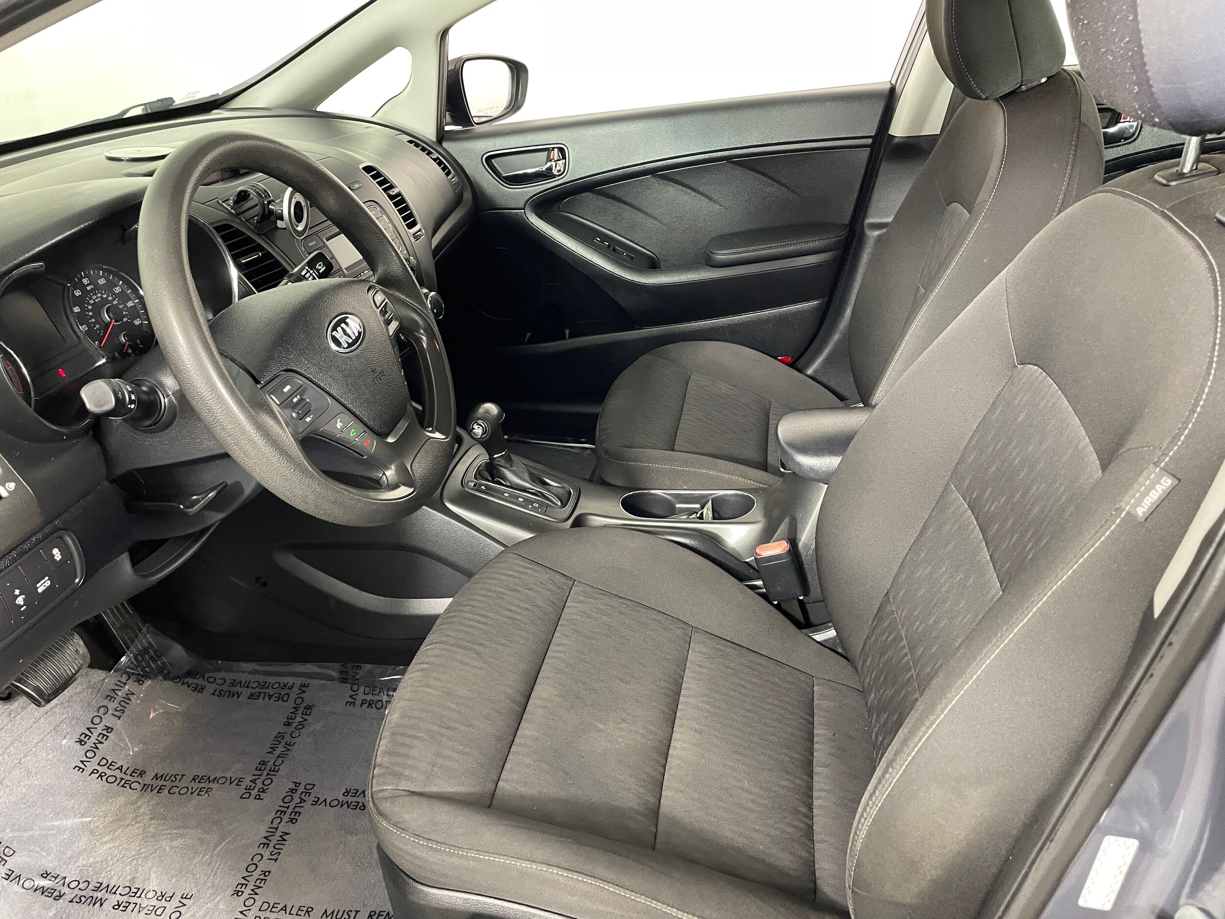 2016 Kia Forte LX photo 3