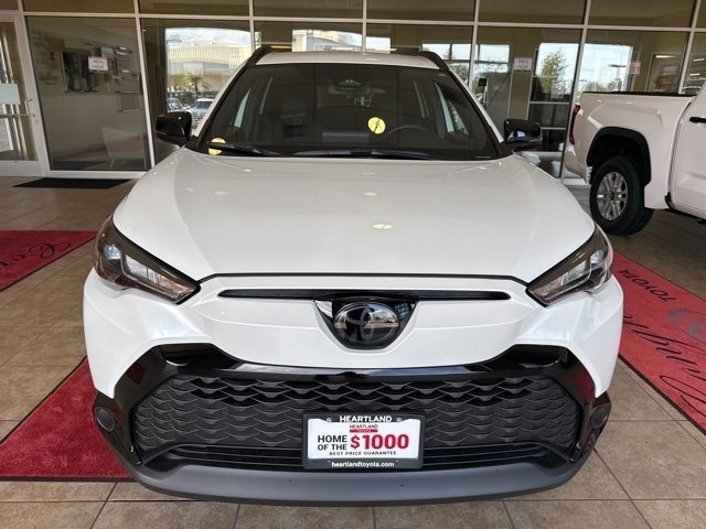 2025 Toyota Corolla Hybrid SE photo 2