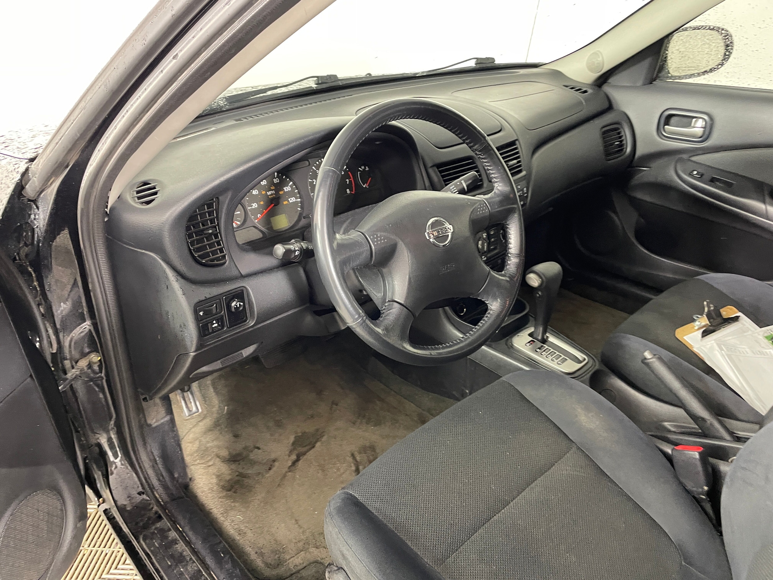 2005 Nissan Sentra 1.8S photo 3