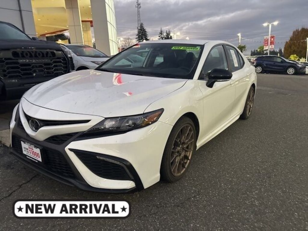 Used 2024 Toyota Camry SE Nightshade Sedan