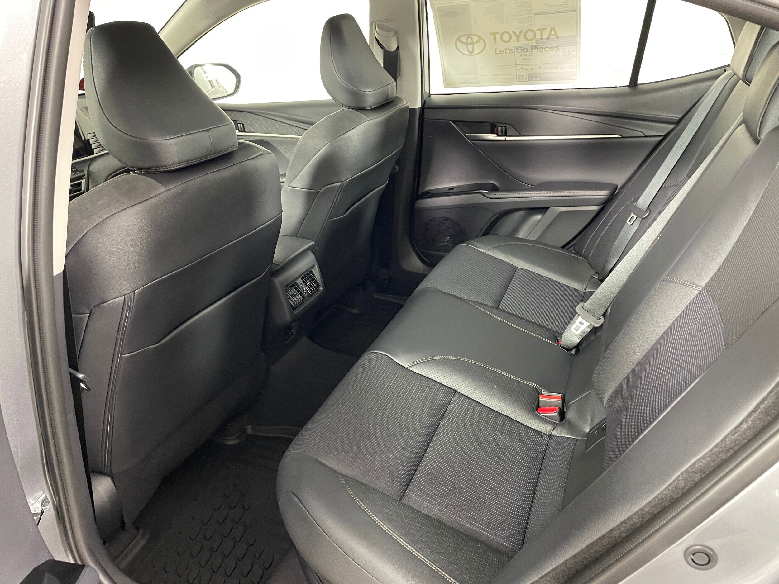 2026 Toyota Camry XLE photo 4