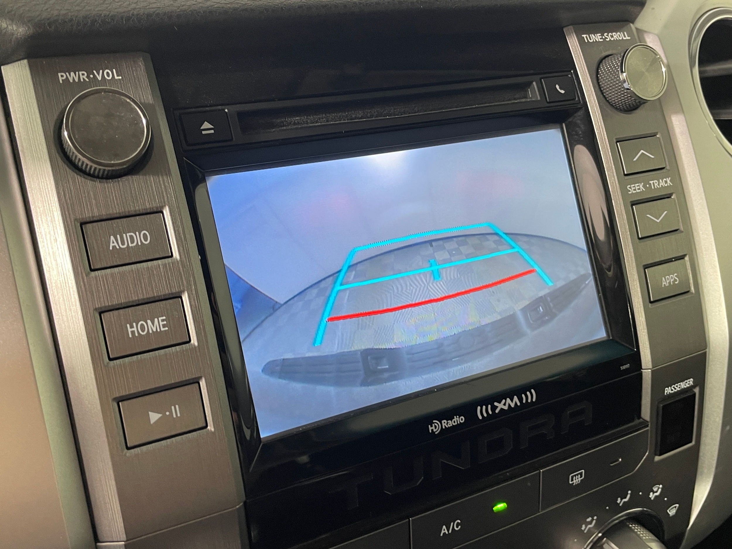 2017 Toyota Tundra SR5 5.7L V8 w/FFV photo 3