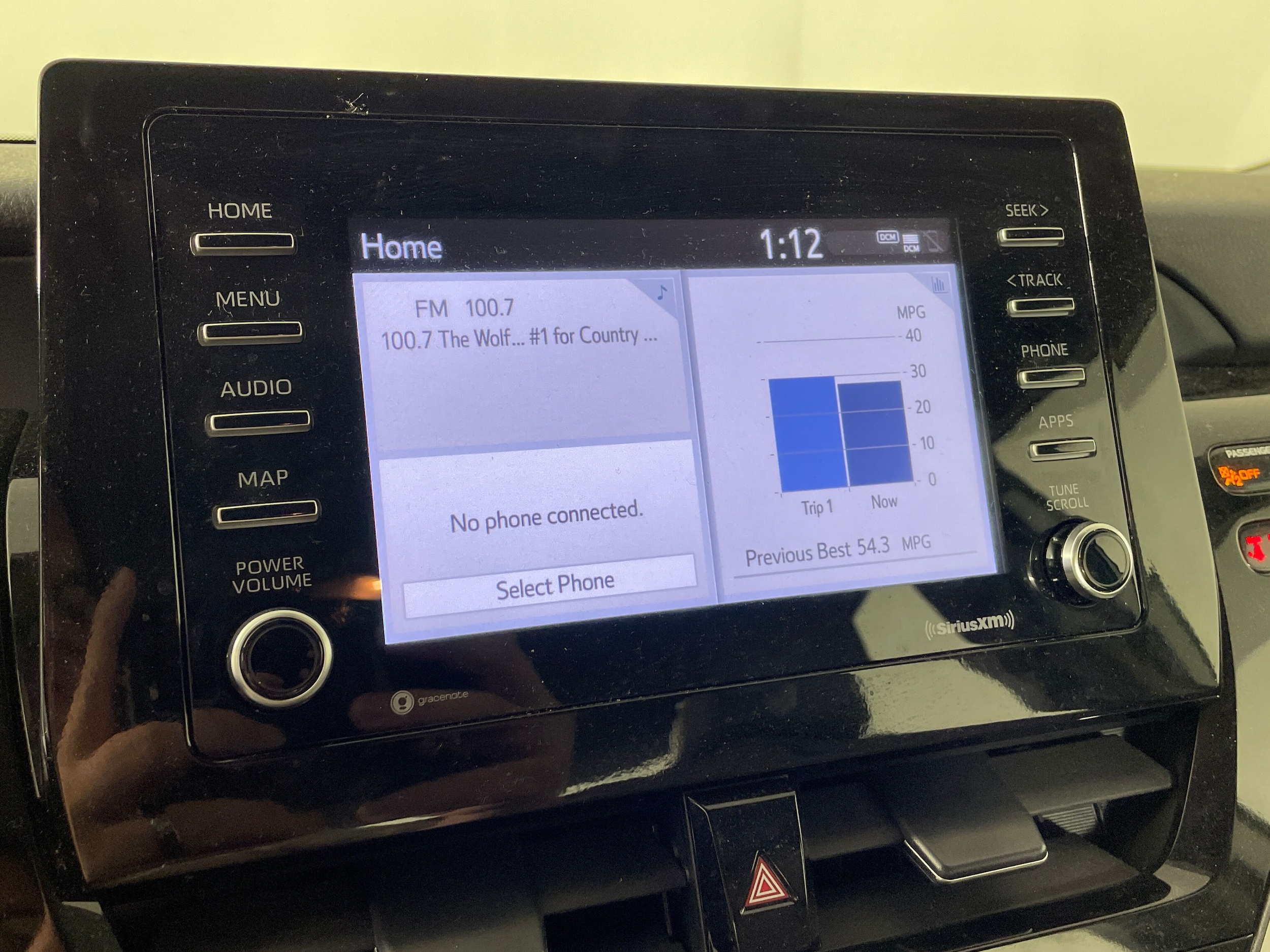 2024 Toyota Camry SE photo 6