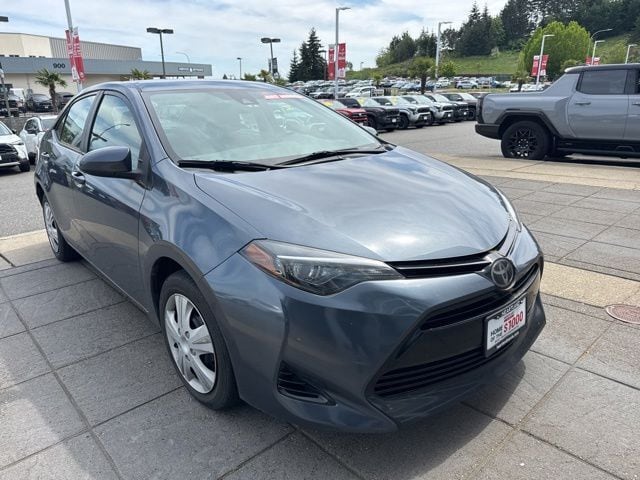 2018 Toyota Corolla Sedan 