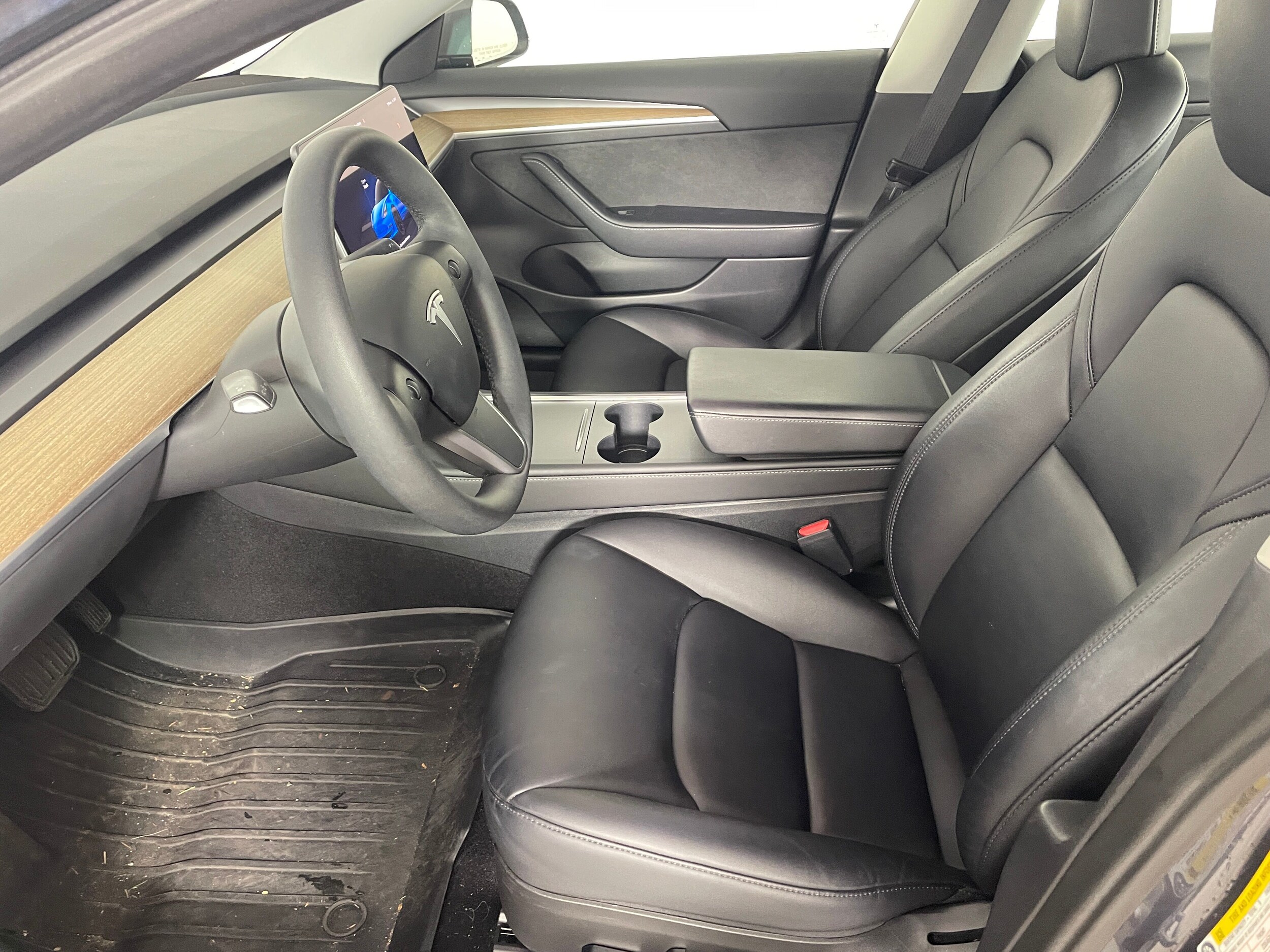 2023 Tesla Model 3 photo 2