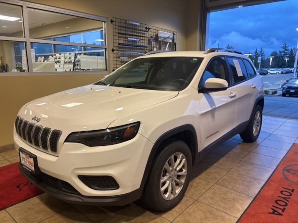 Used 2021 Jeep Cherokee Latitude SUV