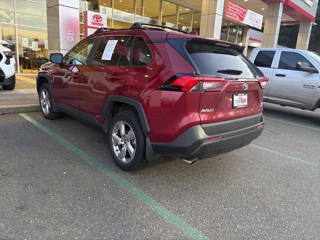 2021 Toyota RAV4 Hybrid XLE Premium photo 5