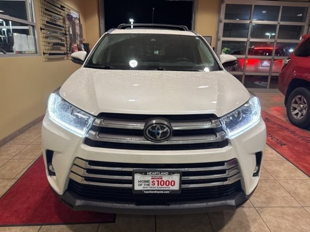 Used 2019 Toyota Highlander Limited V6 SUV