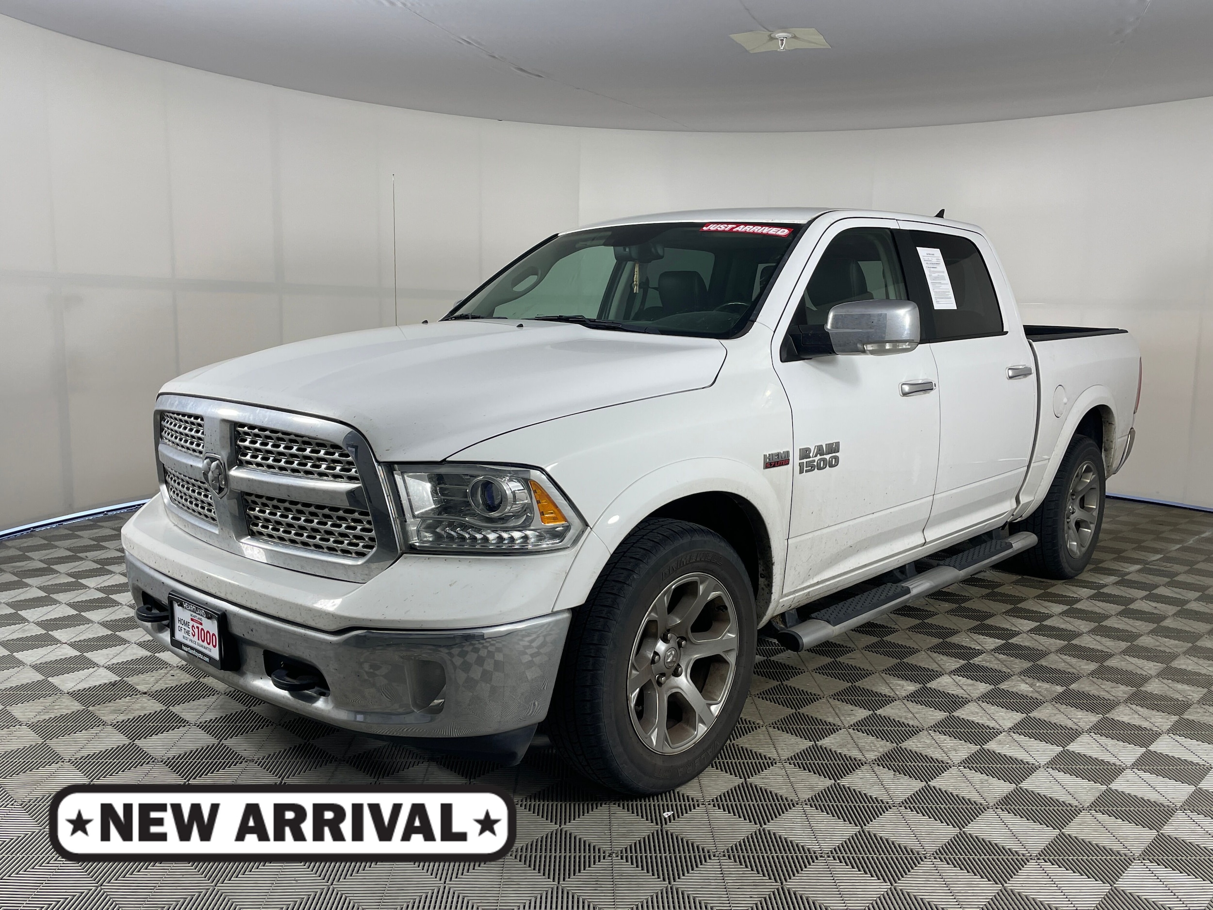2017 RAM 1500 Laramie 4x4 Crew Cab 5'7's photo