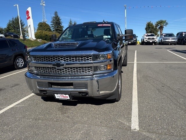 2019 Chevrolet Silverado 2500HD photo 2