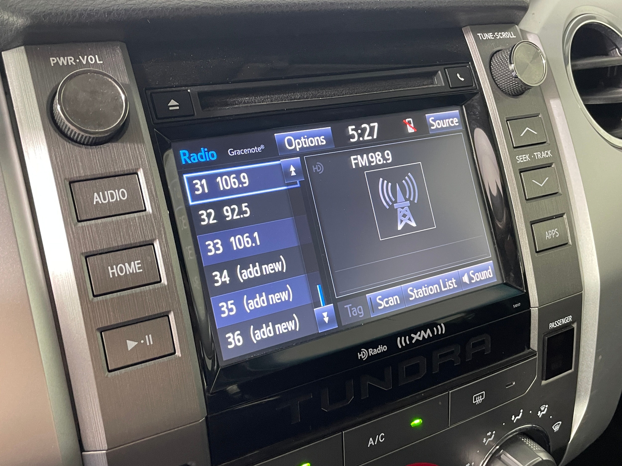 2017 Toyota Tundra SR5 5.7L V8 w/FFV photo 6