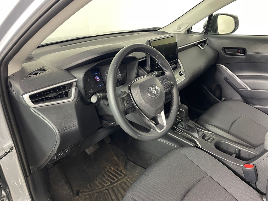 Used 2024 Toyota Corolla Cross LE SUV