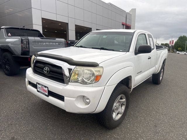 2005 Toyota Tacoma Base V6 photo 3
