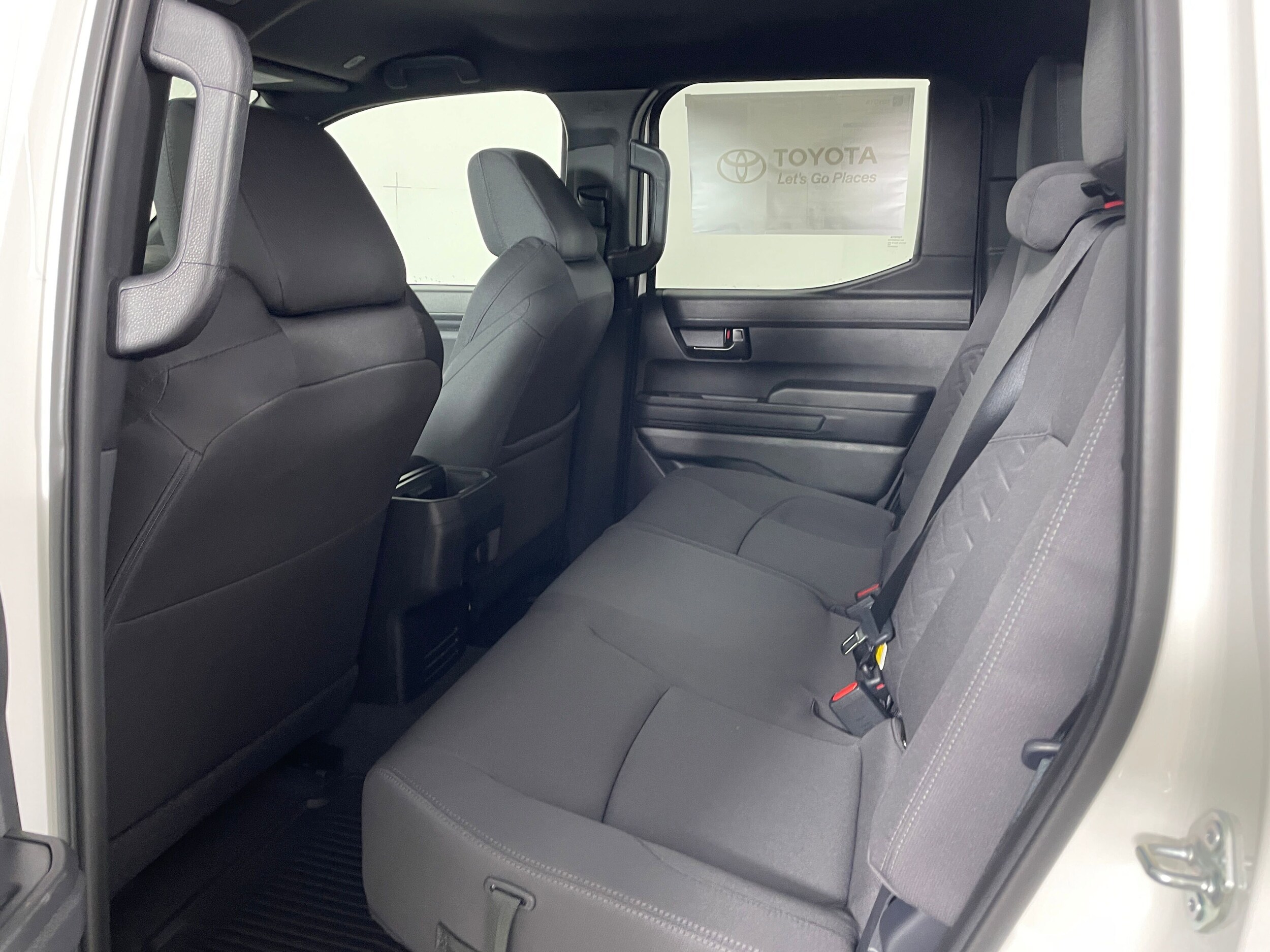 2025 Toyota Tacoma SR5 4x4 Double Cab photo 3