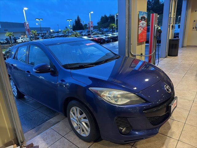 2013 Mazda Mazda3 i Grand Touring photo 3