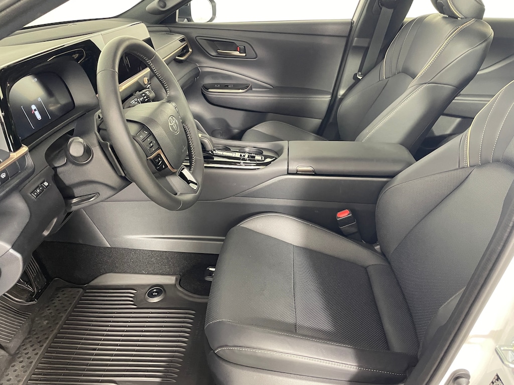 Certified 2025 Toyota Crown Signia Limited SUV